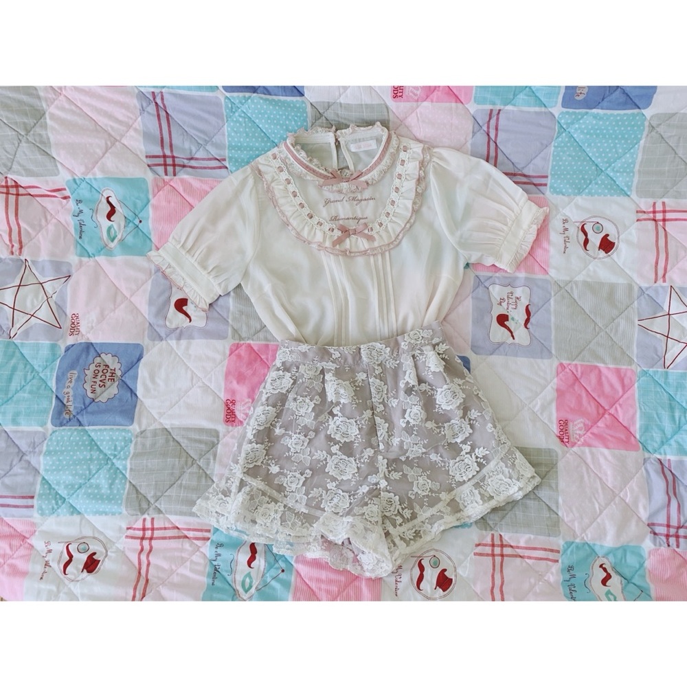 1 Liz Lisa x Rojita outfit bundle